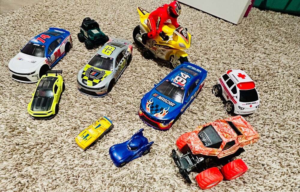 Adventure Force NASCAR Die-Cast and Action Toy Vehicle Assortment Set